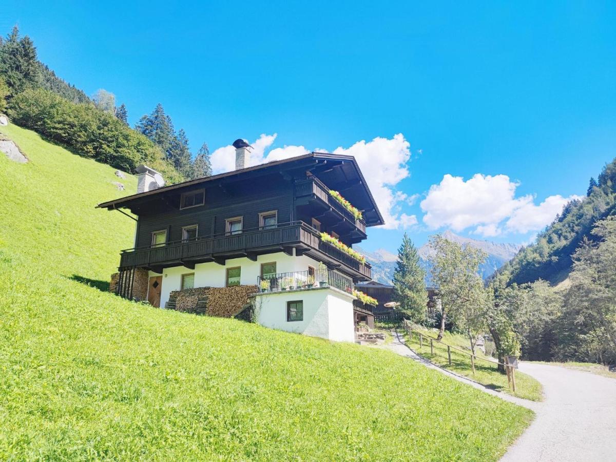 Pretty Holiday Home In Mayerhofen With Balcony Mayrhofen Zewnętrze zdjęcie